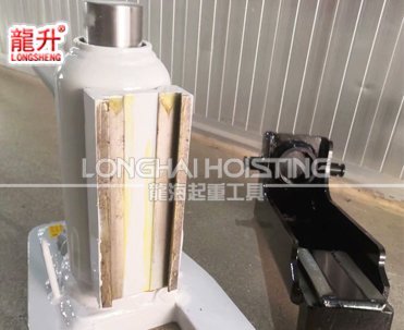 帶導軌爪式千斤頂